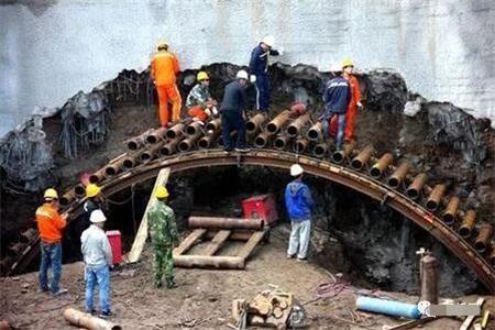 天宁隧道钢花管支护案例